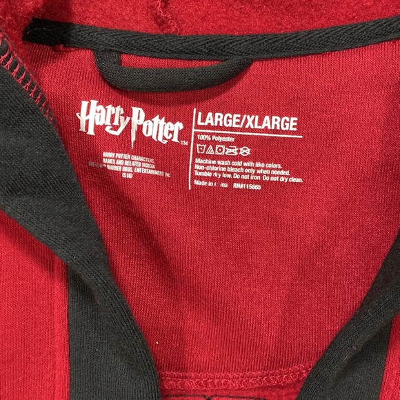 RELISTED Harry Potter Gyrffindor Bath Robe - Picture 4 of 9